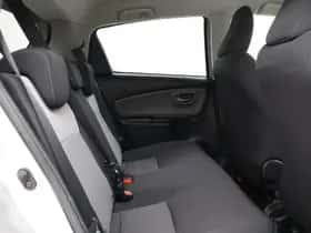 Toyota Yaris (2020) thumbnail 40