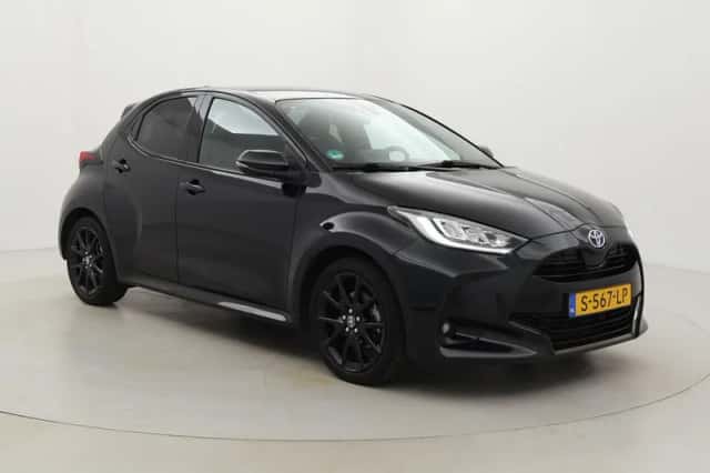 Toyota Yaris (2023) thumbnail 1