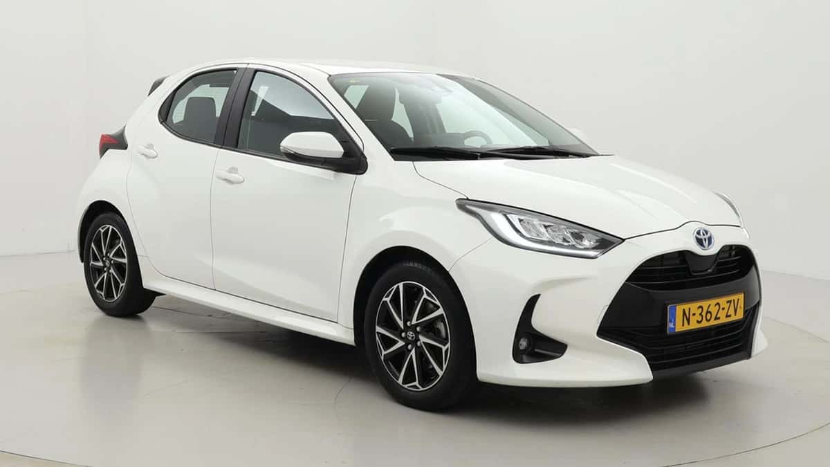 Toyota Yaris (2022) — foto 1