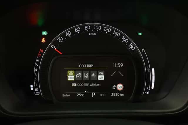 Toyota Aygo X (2024) thumbnail 3