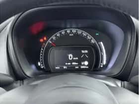 Toyota Aygo X (2024) thumbnail 3