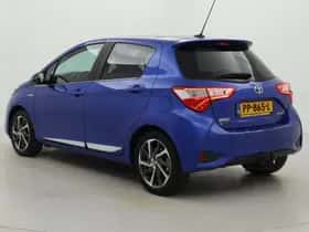 Toyota Yaris (2017) thumbnail 4