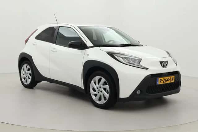 Toyota Aygo X (2022) thumbnail 1