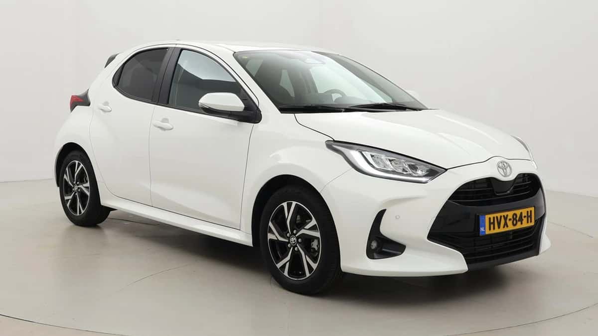 Toyota Yaris (2025) — foto 1