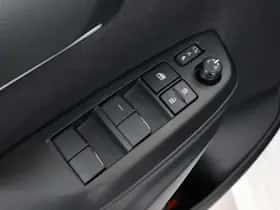 Toyota Yaris (2025) thumbnail 22