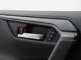 Toyota RAV4 (2024) thumbnail 17