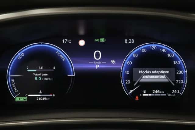 Toyota Corolla (2024) thumbnail 3