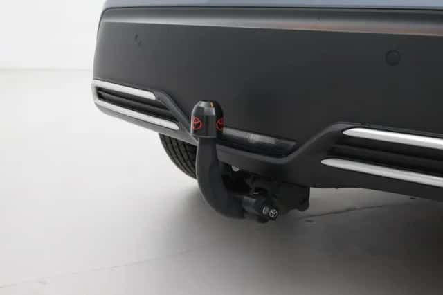 Toyota C-HR (2023) thumbnail 5