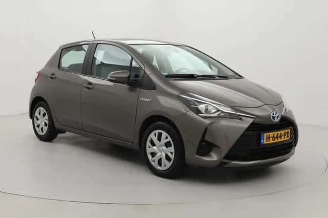 Toyota Yaris (2020) thumbnail 1