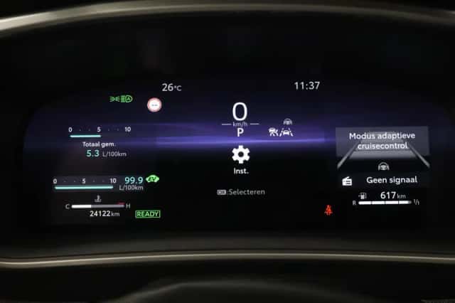 Toyota Corolla (2025) thumbnail 3