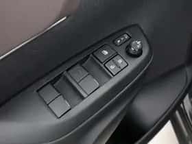 Toyota Yaris Cross (2023) thumbnail 25