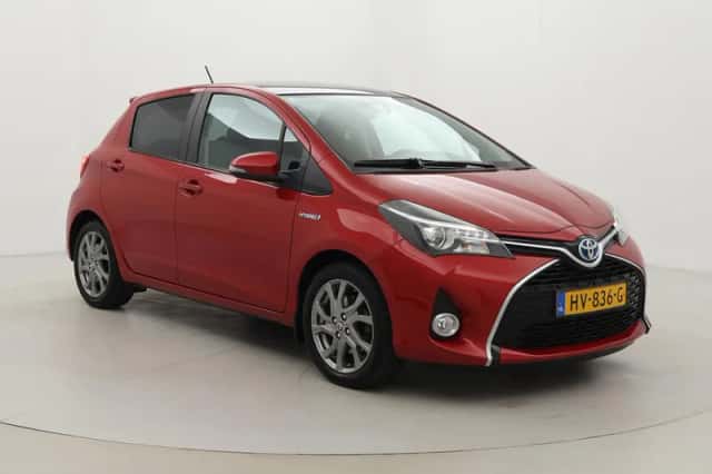 Toyota Yaris (2016) thumbnail 1