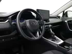 Toyota RAV4 (2023) thumbnail 2