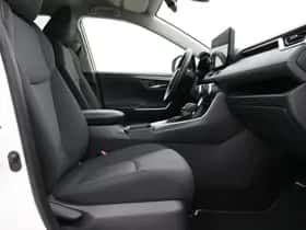Toyota RAV4 (2023) thumbnail 33