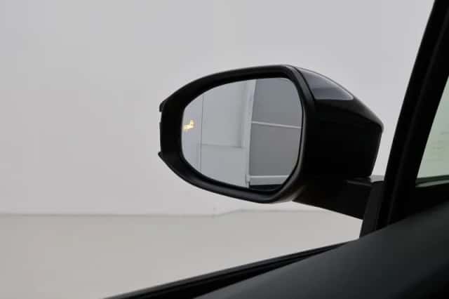 Toyota Prius (2025) thumbnail 6