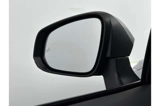 Toyota Corolla (2025) thumbnail 5