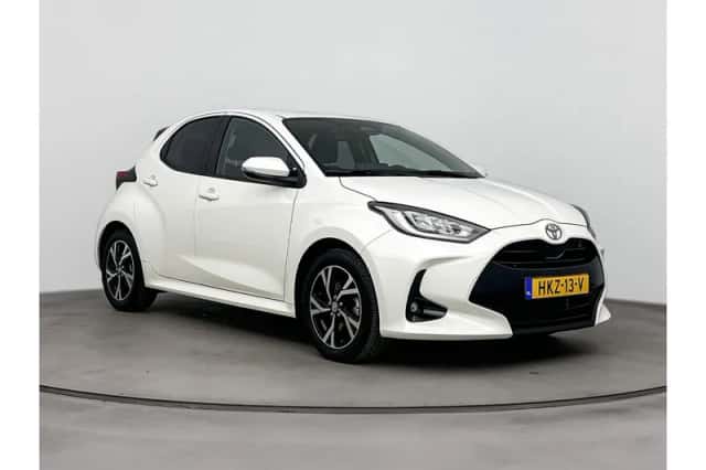 Toyota Yaris (2025) thumbnail 1