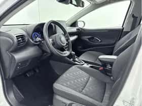 Toyota Yaris (2025) thumbnail 13