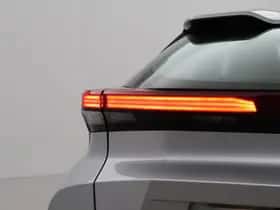Toyota C-HR (2024) thumbnail 13