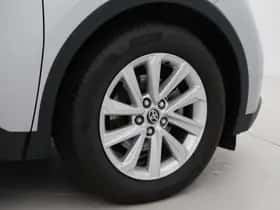 Toyota C-HR (2024) thumbnail 14