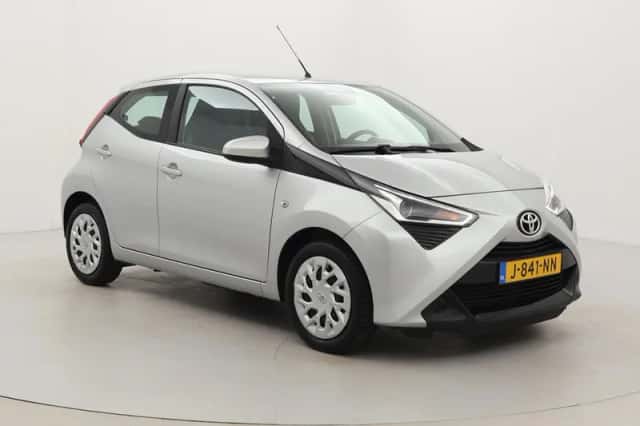 Toyota Aygo (2020) thumbnail 1
