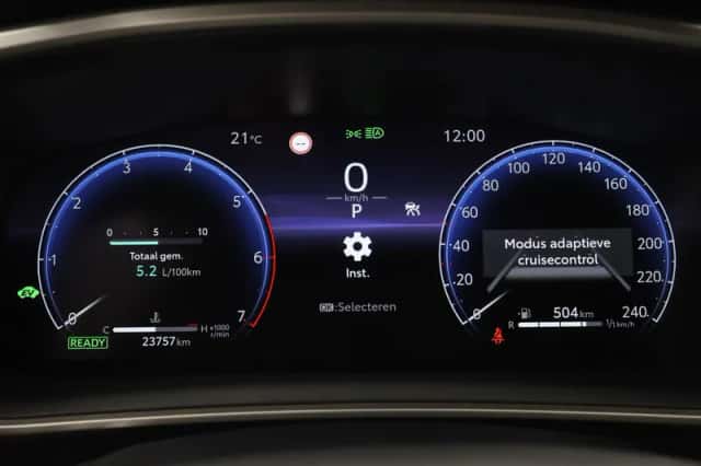Toyota Corolla (2025) thumbnail 3