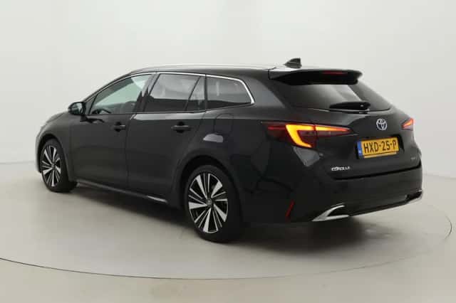 Toyota Corolla (2025) thumbnail 4