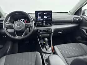 Toyota Yaris (2025) thumbnail 2