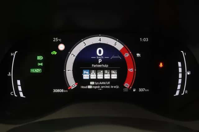 Toyota Yaris (2025) thumbnail 3