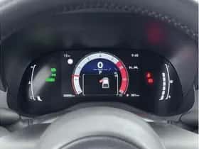 Toyota Yaris (2025) thumbnail 3