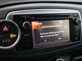 Toyota Yaris (2012) thumbnail 7