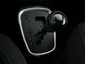Toyota Yaris (2016) thumbnail 31