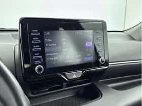 Toyota Yaris (2023) thumbnail 18