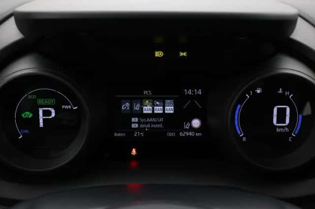 Toyota Yaris (2023) thumbnail 3