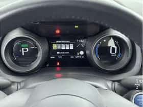 Toyota Yaris (2023) thumbnail 3