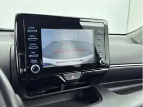 Toyota Yaris (2023) thumbnail 5
