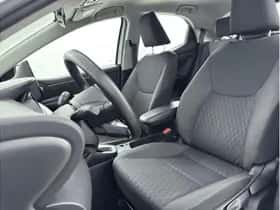 Toyota Yaris (2023) thumbnail 8