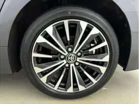 Toyota Corolla (2024) thumbnail 8
