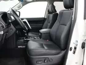Toyota Land Cruiser (2022) thumbnail 29