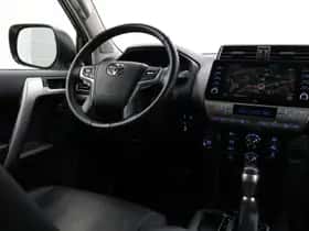 Toyota Land Cruiser (2022) thumbnail 35