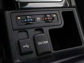 Toyota Land Cruiser (2022) thumbnail 8