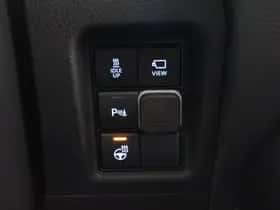 Toyota Land Cruiser (2022) thumbnail 9