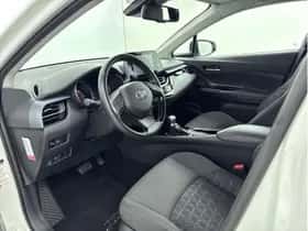 Toyota C-HR (2022) thumbnail 14