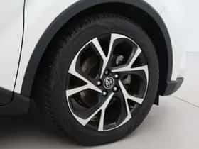 Toyota C-HR (2022) thumbnail 14