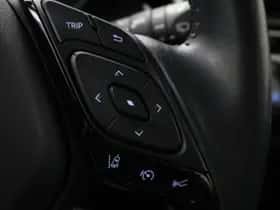 Toyota C-HR (2022) thumbnail 23