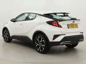 Toyota C-HR (2022) thumbnail 4