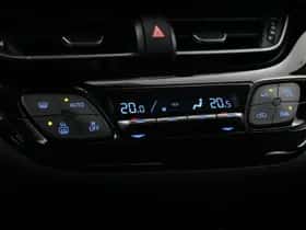 Toyota C-HR (2022) thumbnail 10
