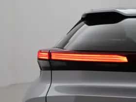 Toyota C-HR (2025) thumbnail 12