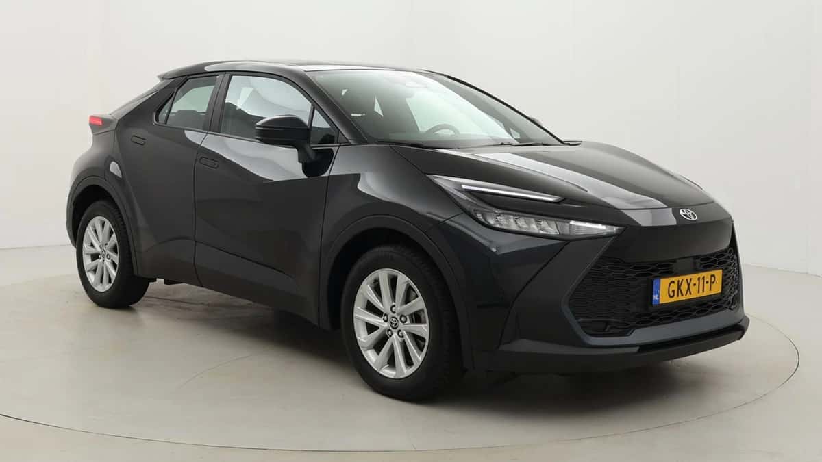 Toyota C-HR (2024) — foto 1