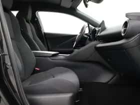 Toyota C-HR (2024) thumbnail 32